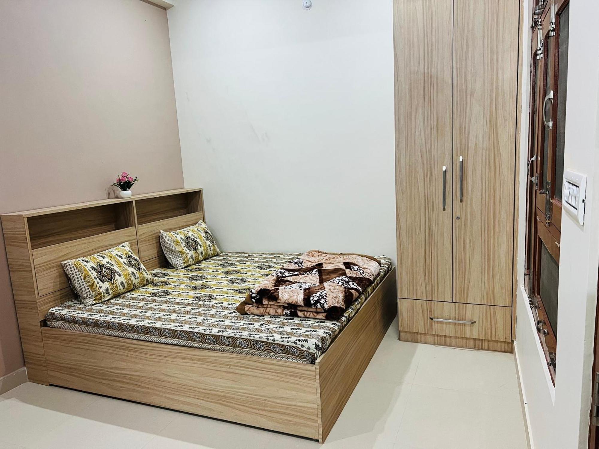 Sg Home Stay Ayodhya Exterior foto